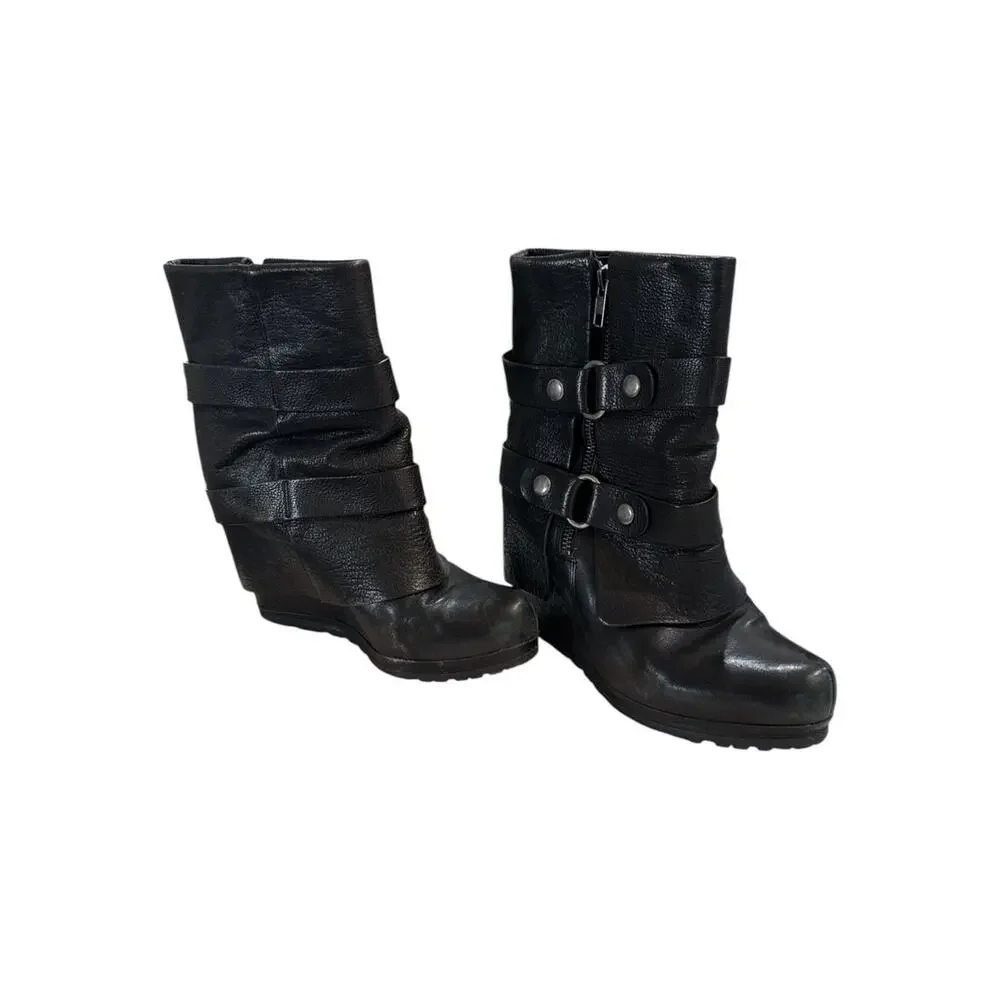 Vera Wang Lavender FOLD-Over BUCKLES Wedge Ankle Boots SZ 7.5